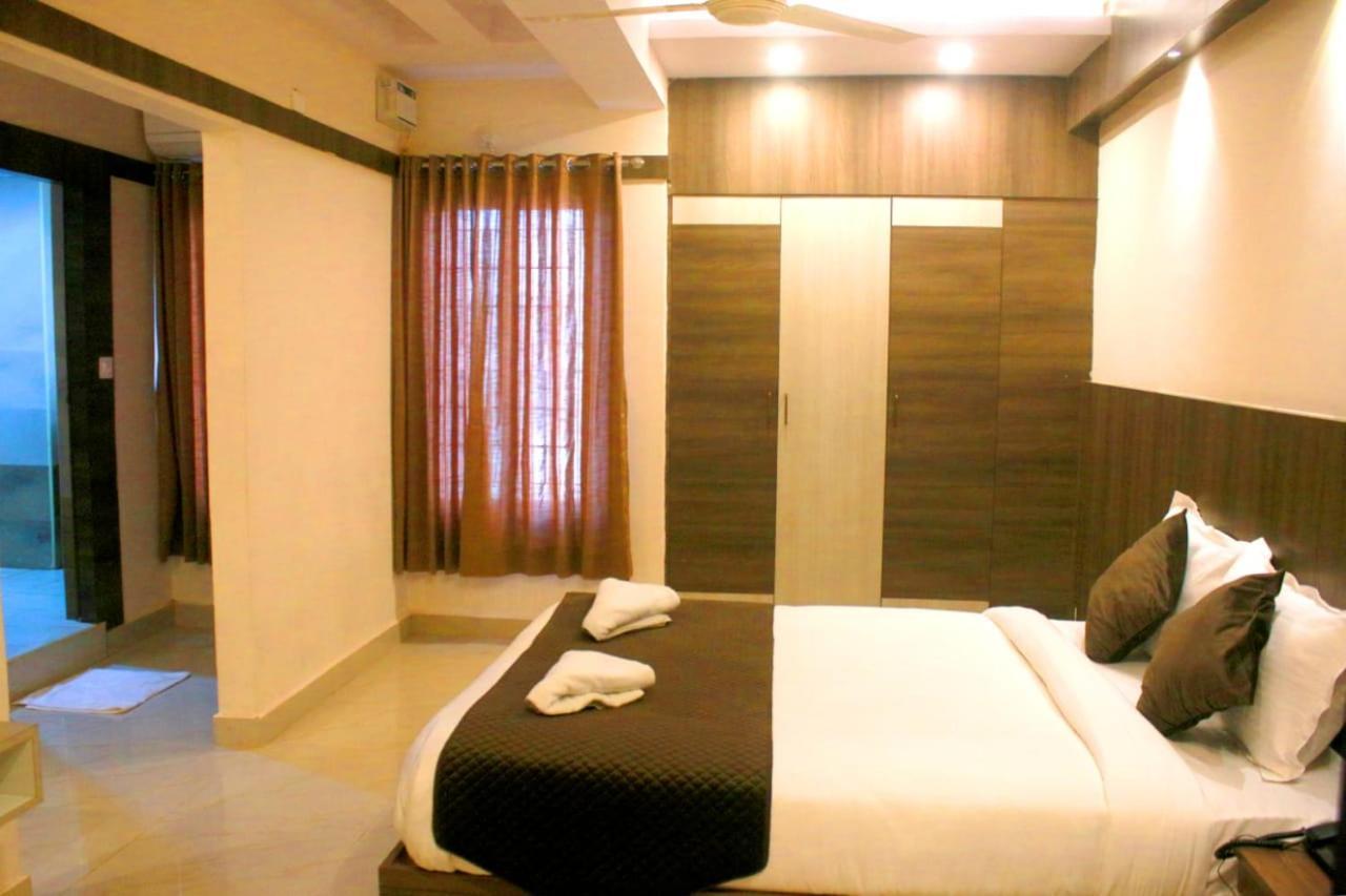 Hotel Sakura Inn Hosur Exterior photo
